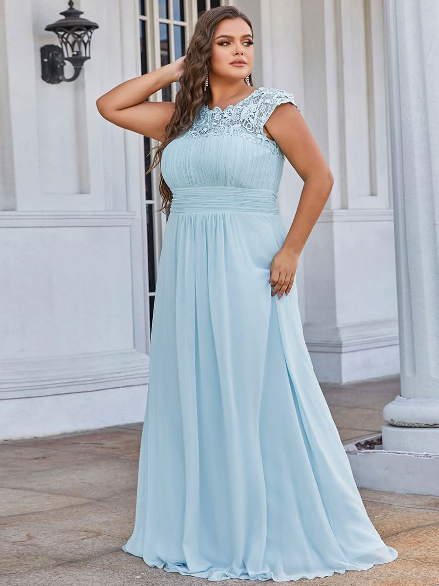 Elegantes Maxi-Brautjungfernkleid mit langen Spitzen und FlügelÄrmeln #Farbe_Blau