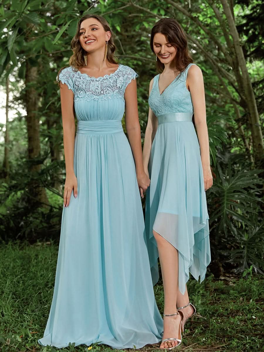 Elegantes Maxi-Brautjungfernkleid mit langen Spitzen und FlügelÄrmeln #Farbe_Blau