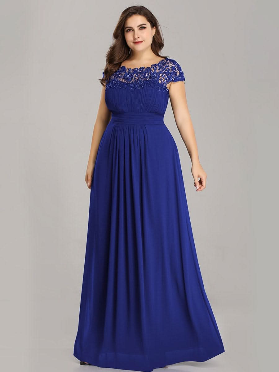 Elegantes Maxi-Brautjungfernkleid mit langen Spitzen und FlügelÄrmeln #Farbe_Saphirblau