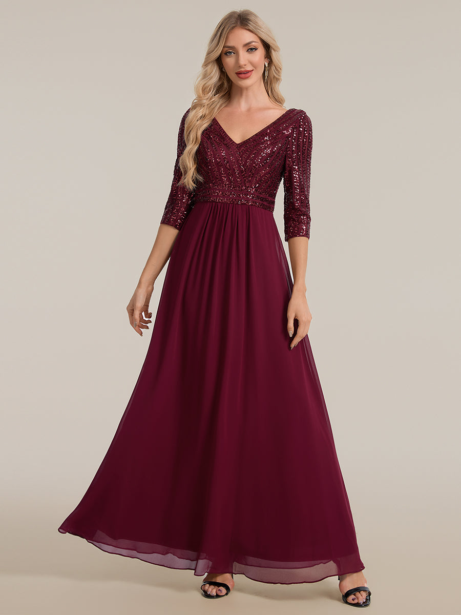 Übergrößen Bodenlanger V-Ausschnitt A-Linie Pailletten Kleid Mit Durchsichtigen Patchwork Details #Farbe_Burgunderrot