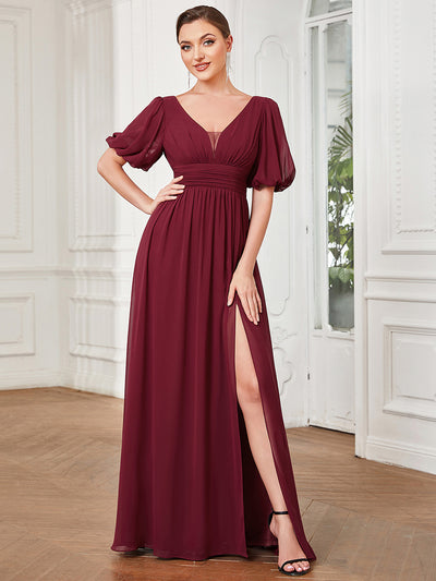 Bodenlanger V-Ausschnitt A-Linie Chiffon Kleid Mit Hohem Schlitz Und Falten Details Kleid #Farbe_Burgunderrot