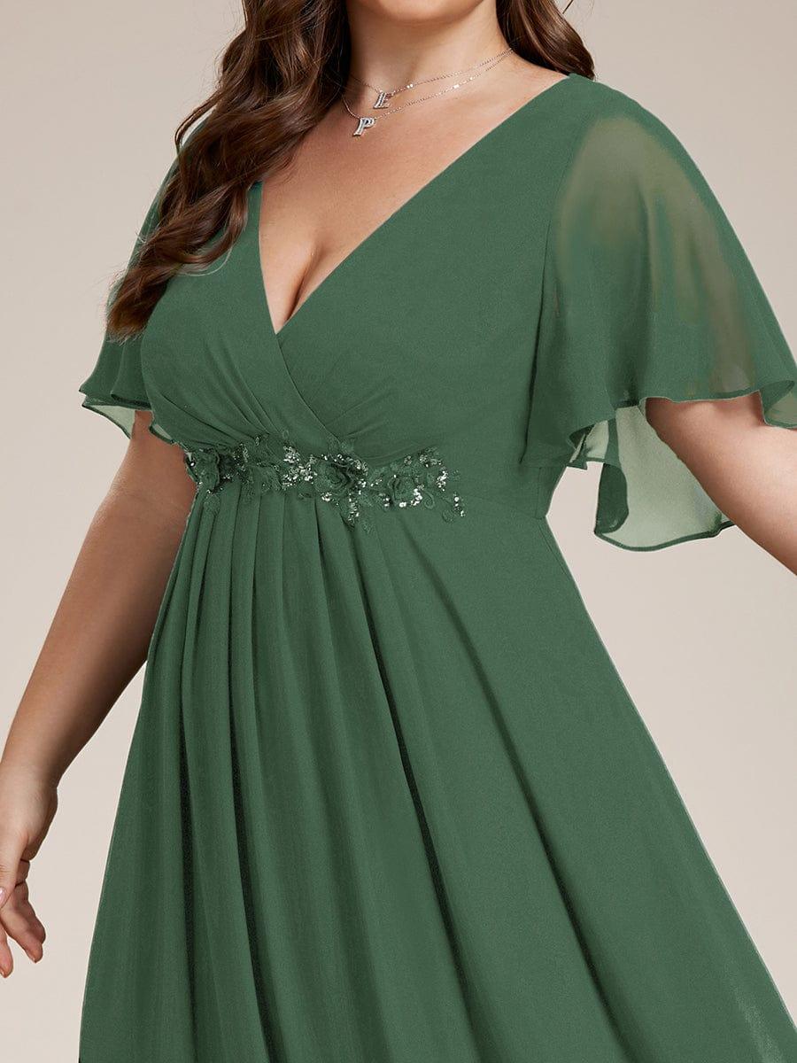 Glitzerndes A-Linien-Abendkleid mit Empire-Taille und langen Laternen?rmeln #farbe_Eukalyptus Gr¨¹n