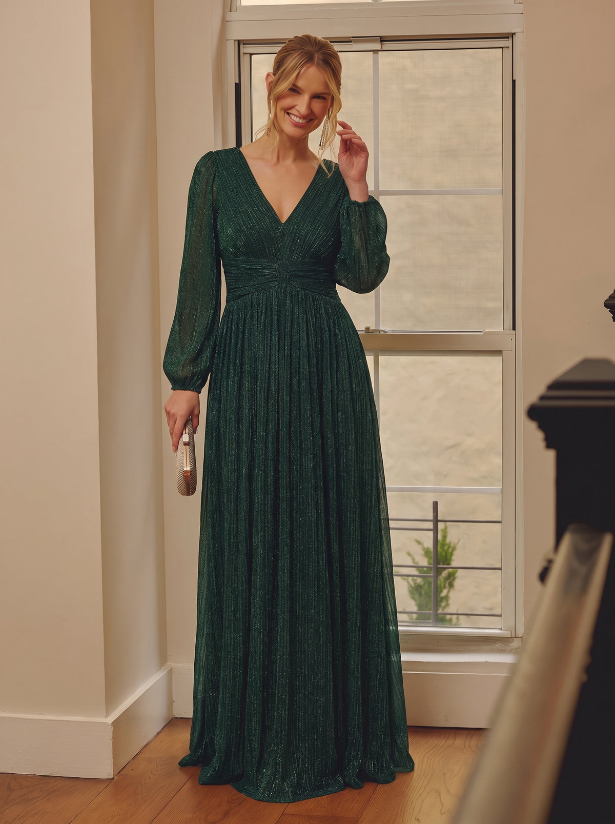 Funkelndes Abendkleid in A-Linie mit Empire-Taille und langen Ärmeln #farbe_Dunkelgrün