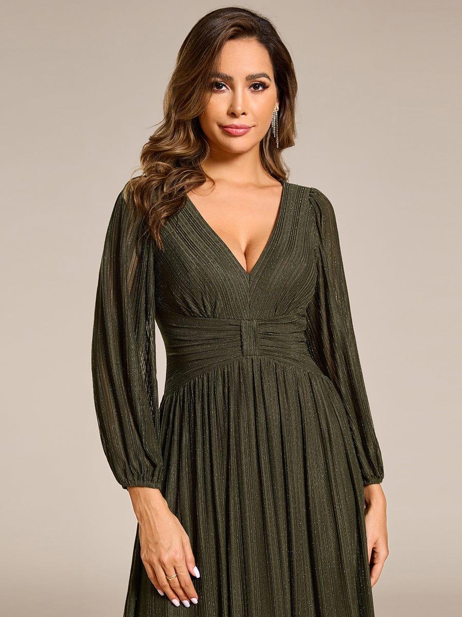 Funkelndes Abendkleid in A-Linie mit Empire-Taille und langen ?rmeln #farbe_Vert Olive