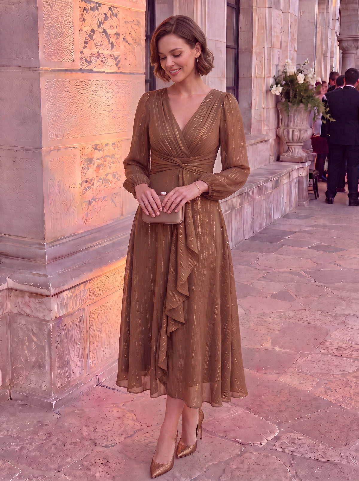 Robe d'invit¡§| de mariage trap¡§¡§ze en mousseline fluide ¡§¡è encolure ronde et longueur au genou #farbe_Emperador