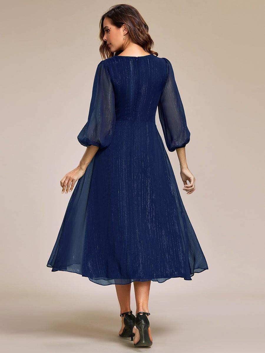 Robe d'invit¨¦ de mariage trap¨¨ze en mousseline fluide ¨¤ encolure ronde et longueur au genou #farbe_Navy Blau