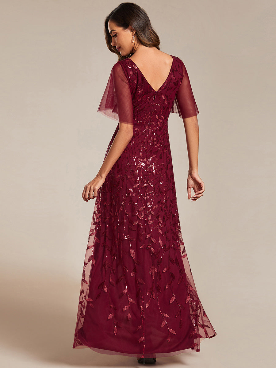 Maxilänge, V-Ausschnitt, asymmetrischer Saum, Pailletten-Kleid mit tiefem V-Ausschnitt und funkelnden Details #Farbe_Burgunderrot