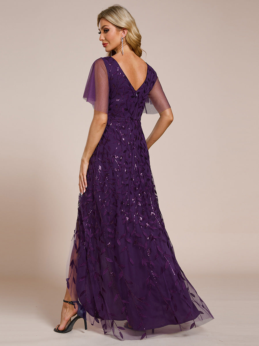 Maxilänge, V-Ausschnitt, asymmetrischer Saum, Pailletten-Kleid mit tiefem V-Ausschnitt und funkelnden Details #Farbe_Dunkelviolett