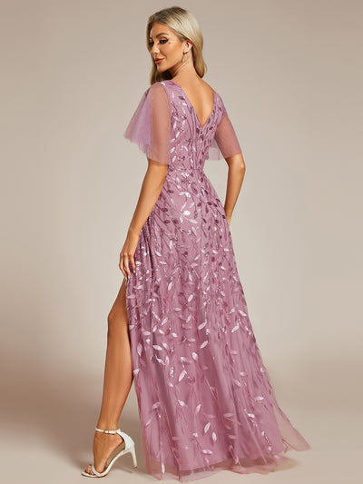 Maxilänge, V-Ausschnitt, asymmetrischer Saum, Pailletten-Kleid mit tiefem V-Ausschnitt und funkelnden Details#Farbe_Orchideenviolett