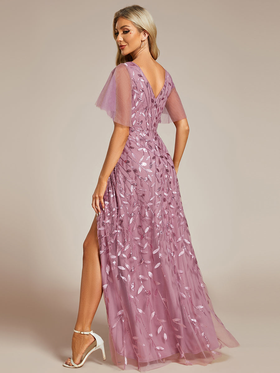 Maxilänge, V-Ausschnitt, asymmetrischer Saum, Pailletten-Kleid mit tiefem V-Ausschnitt und funkelnden Details#Farbe_Orchideenviolett