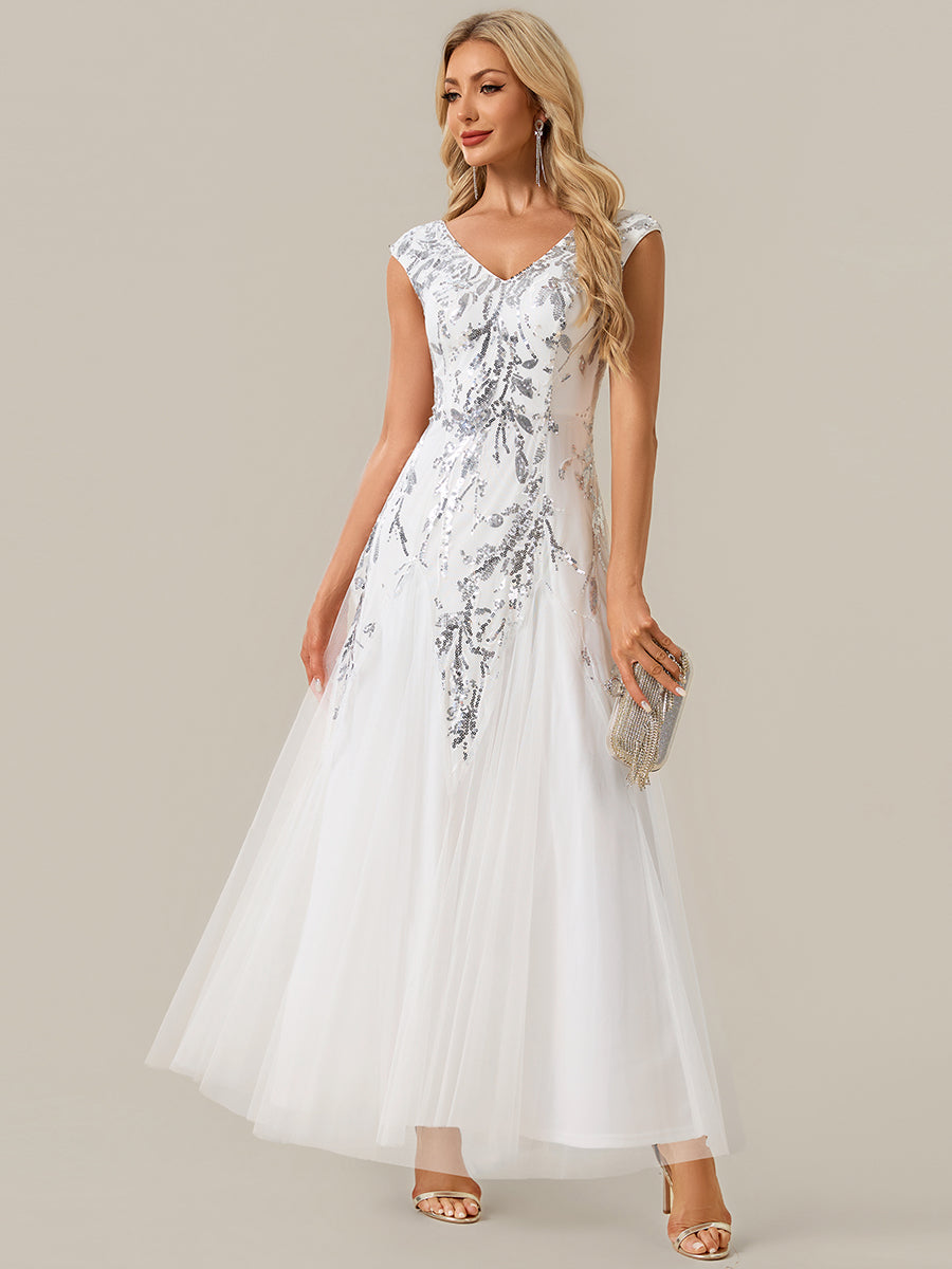 Bodenlanger V-Ausschnitt A-Linie Pailletten Kleid Mit Besticktem Blumenmuster #Farbe_Weiß