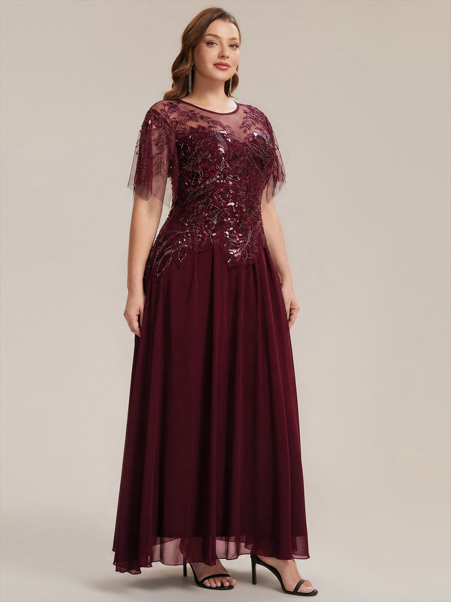 Maxikleid Mit Rundhalsausschnitt A-Linien Schnitt Tüllstoff Patchwork Und Pailletten Details Transparente Gestaltung #Farbe_Burgunderrot