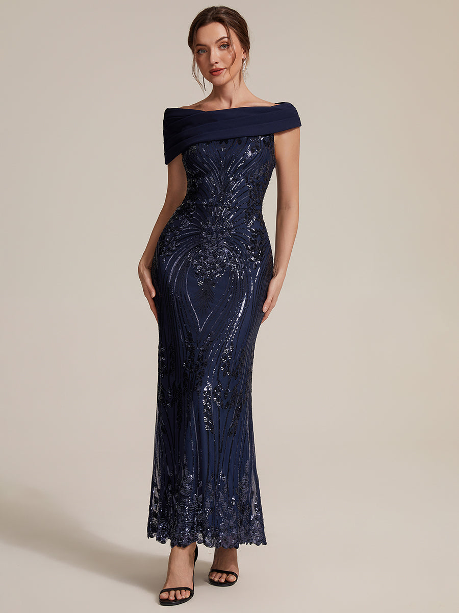 Maxilänge Asymmetrischer Ausschnitt Figurbetontes Kleid Aus Pailletten Für Glamourösen Look #Farbe_Marineblau