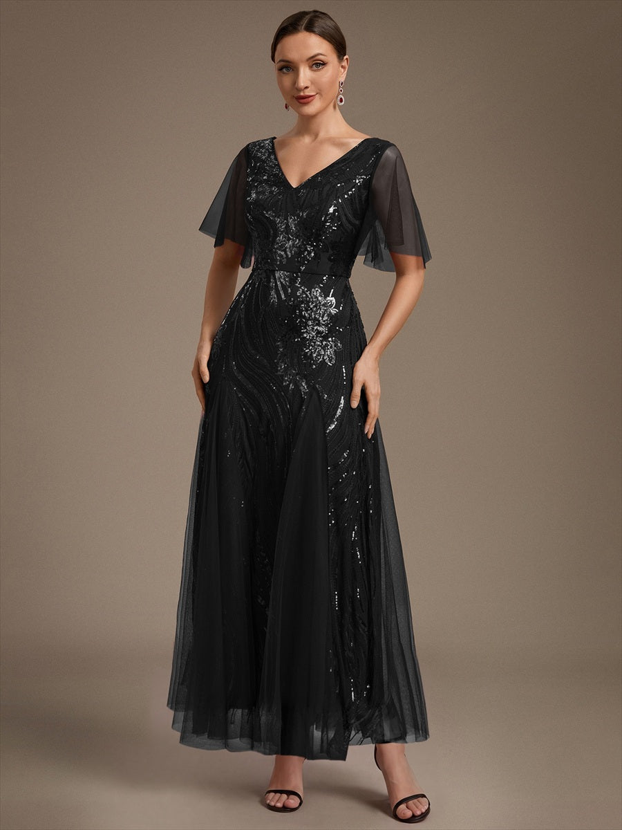 Maxilänge V-Ausschnitt A-Linien Kleid Aus Pailletten Für Glamourösen Look #Farbe_Schwarz