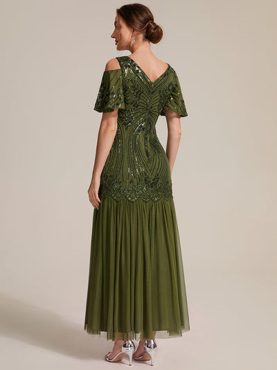 Pailletten V-Ausschnitt Etui-Schnitt Volantärmel Reißverschluss hinten abendkleid #Farbe_Olivgrün