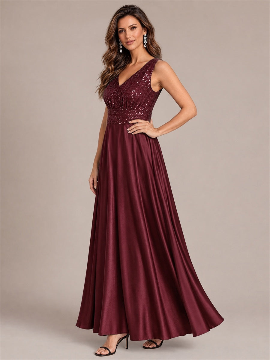 Maxilänge V-Ausschnitt A-Linien Kleid Aus Satin Mit Pailletten Für Glamourösen Look #Farbe_Burgunderrot