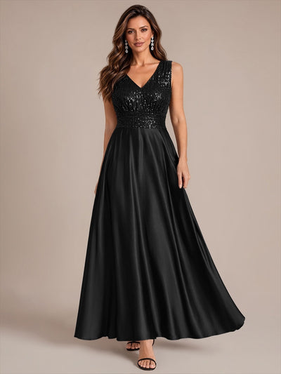 Maxilänge V-Ausschnitt A-Linien Kleid Aus Satin Mit Pailletten Für Glamourösen Look #Farbe_Schwarz