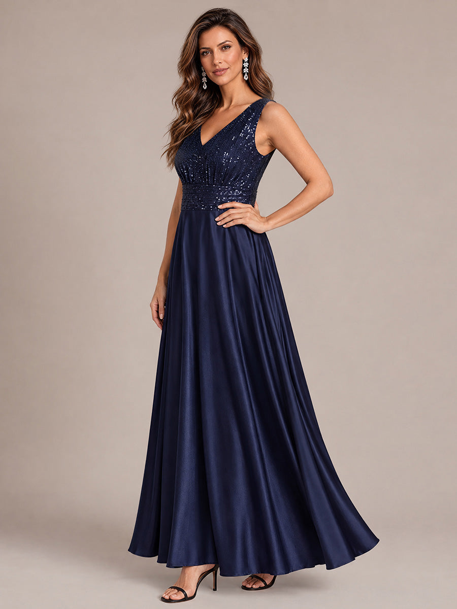 Maxilänge V-Ausschnitt A-Linien Kleid Aus Satin Mit Pailletten Für Glamourösen Look #Farbe_Marineblau