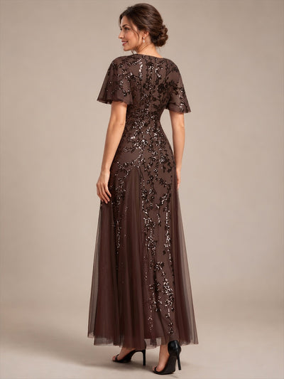 Maxi V-Ausschnitt A-Linie Kleid Aus Pailletten Mit Rüschendetails Aus Tüll #Farbe_Chocolate Brown
