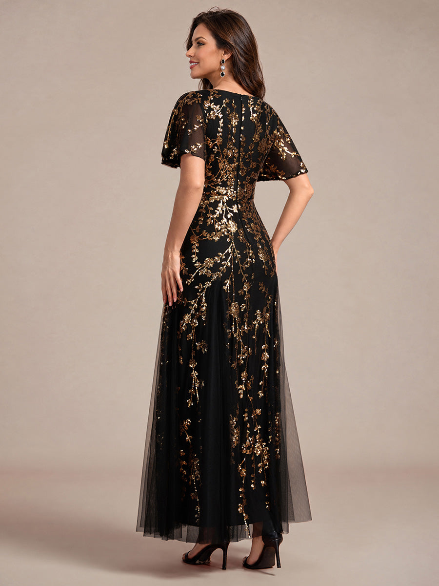 Maxi V-Ausschnitt A-Linie Kleid Aus Pailletten Mit Rüschendetails Aus Tüll #Farbe_Schwarz & Gold