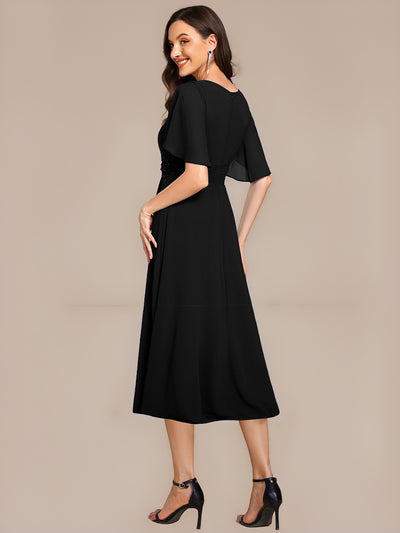 Midi Länge A Linie Chiffon Kleid Mit Rundhalsausschnitt Raffung Blumenmuster Und Applikationen #Farbe_Schwarz
