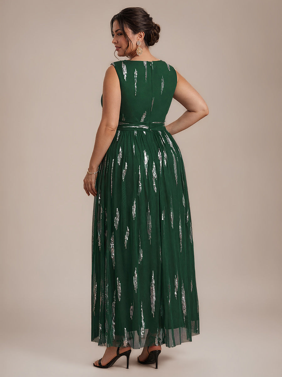 Maxilänge V-Ausschnitt A-Linien Kleid Aus Tüll Mit Pailletten Und 3D Drapierung #Farbe_Dunkelgrün