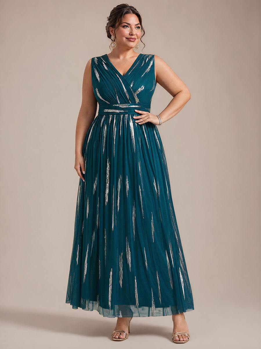 Maxilänge V-Ausschnitt A-Linien Kleid Aus Tüll Mit Pailletten Und 3D Drapierung #Farbe_Petrol