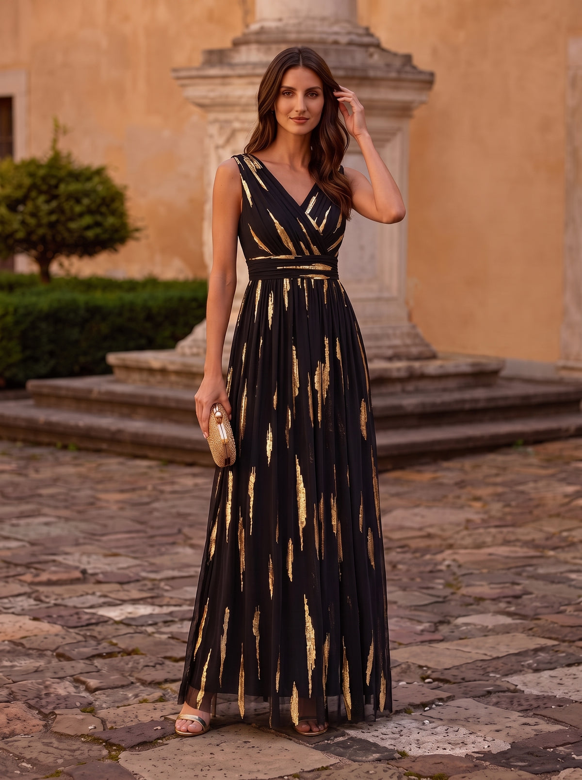 Maxilänge V-Ausschnitt A-Linien Kleid Aus Tüll Mit Pailletten Und 3D Drapierung #Farbe_Schwarz / Metallisches Gold