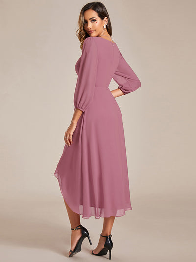 Robe d'invit¨¦ de mariage trap¨¨ze en mousseline fluide ¨¤ encolure ronde et longueur au genou #farbe_Orchideenviolett