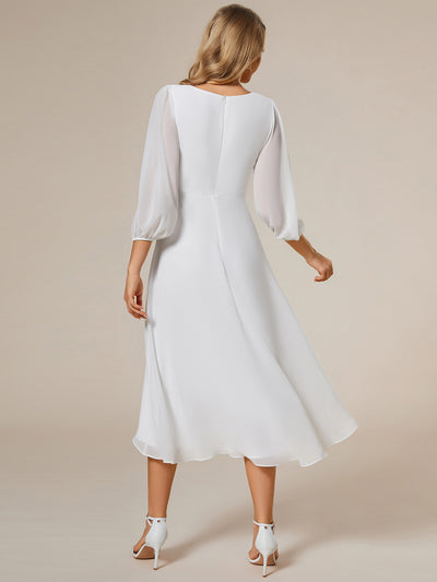 Robe d'invit¨¦ de mariage trap¨¨ze en mousseline fluide ¨¤ encolure ronde et longueur au genou #farbe_Weiß