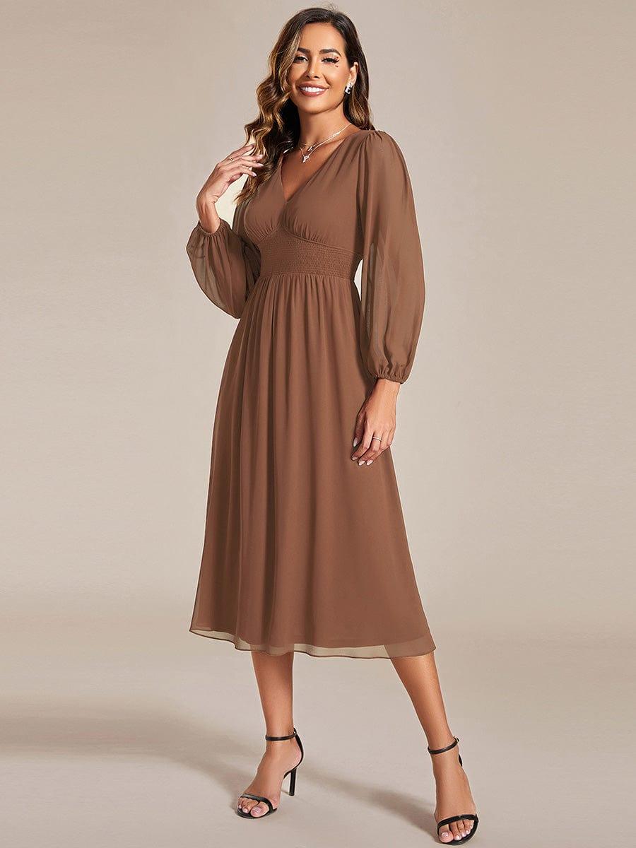 Glitzerndes A-Linien-Abendkleid mit Empire-Taille und langen Laternen?rmeln #farbe_Braun