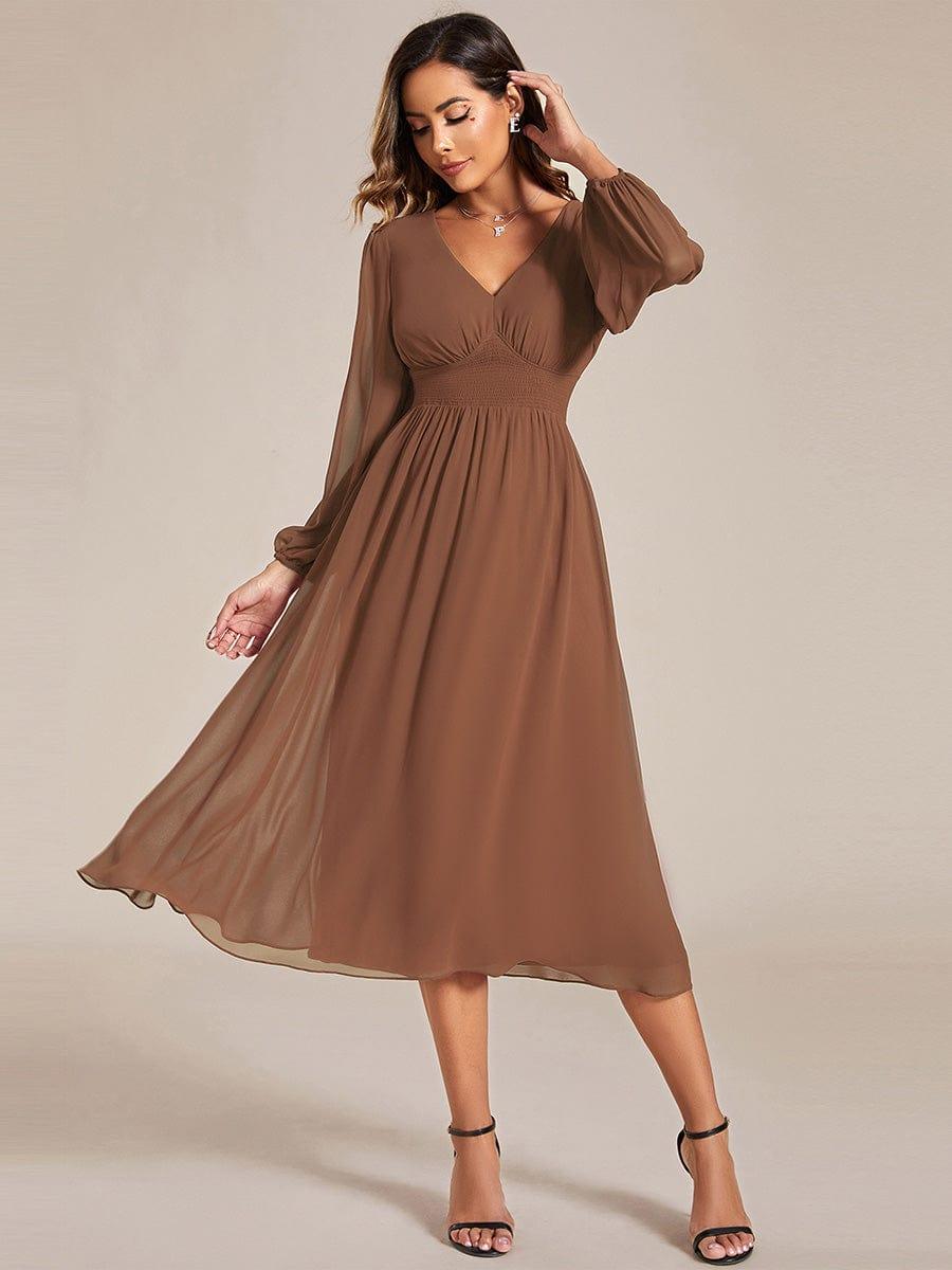 Glitzerndes A-Linien-Abendkleid mit Empire-Taille und langen Laternen?rmeln #farbe_Braun