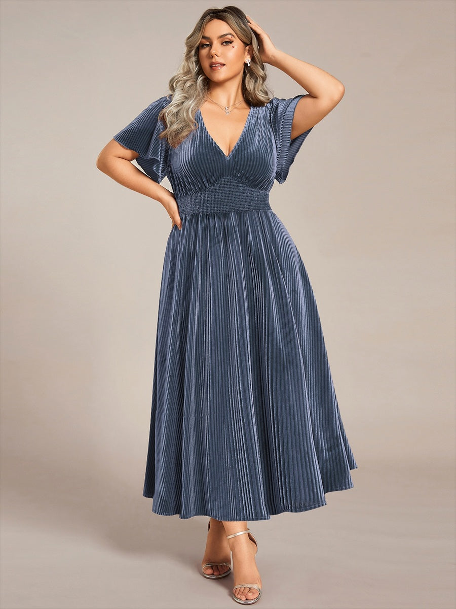 Midi Tee-Länge A-Linie Kleid Mit V-Ausschnitt Aus Weichem Samt Elegant Und Bequem Kleid #Farbe_Taubenblau