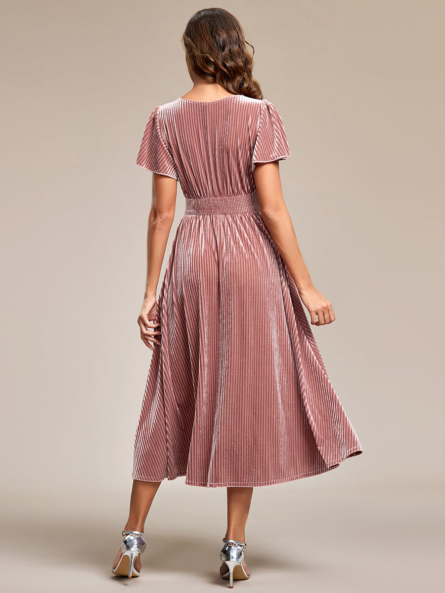 Midi Tee-Länge A-Linie Kleid Mit V-Ausschnitt Aus Weichem Samt Elegant Und Bequem Kleid #Farbe_Orchideenviolett