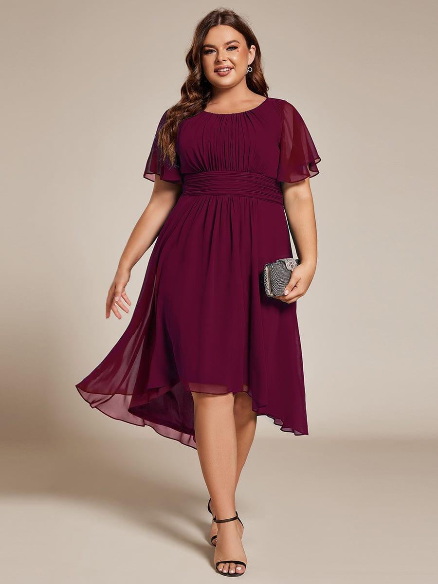 Robe d'invit¨¦ de mariage trap¨¨ze en mousseline fluide ¨¤ encolure ronde et longueur au genou #farbe_Burgundy