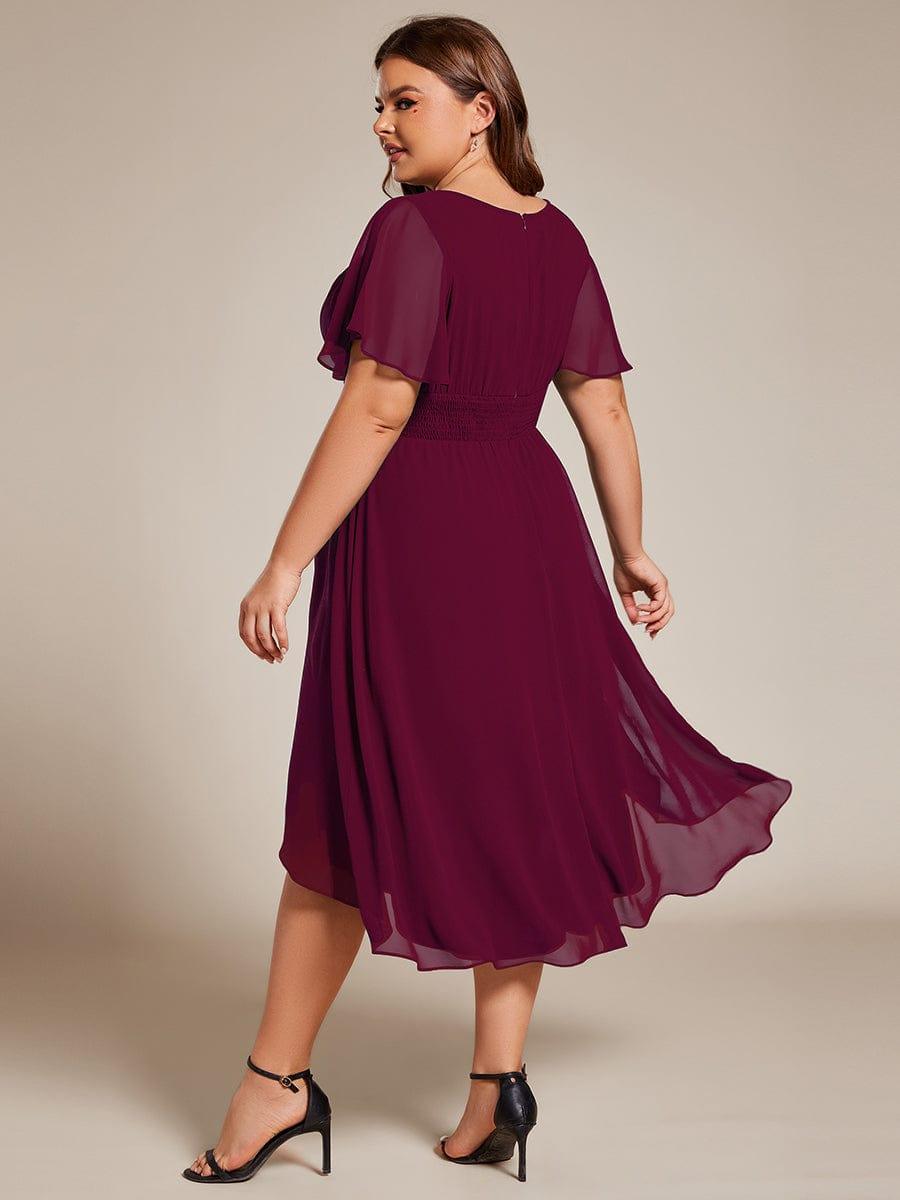 Robe d'invit¨¦ de mariage trap¨¨ze en mousseline fluide ¨¤ encolure ronde et longueur au genou #farbe_Burgundy