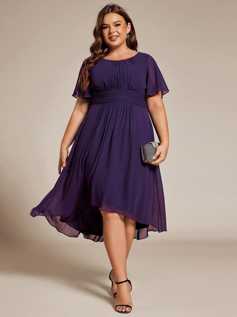 Robe d'invit¨¦ de mariage trap¨¨ze en mousseline fluide ¨¤ encolure ronde et longueur au genou #farbe_Dunkel Violett