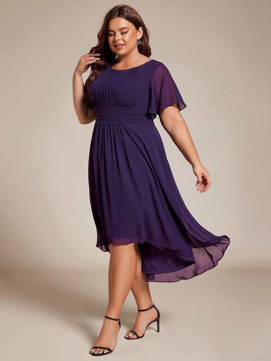 Robe d'invit¨¦ de mariage trap¨¨ze en mousseline fluide ¨¤ encolure ronde et longueur au genou #farbe_Dunkel Violett
