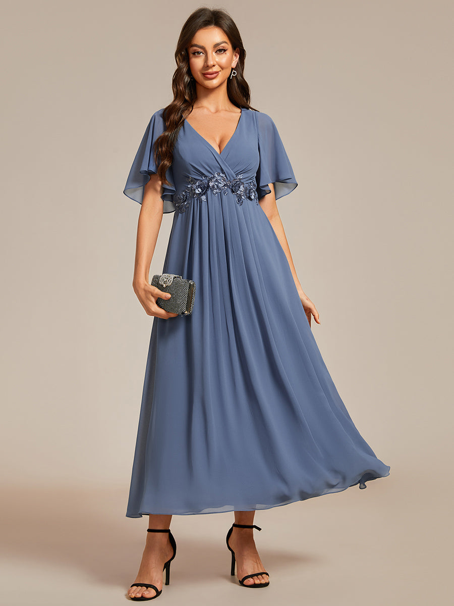 Midi Länge V-Ausschnitt A-Linie Chiffon Kleid Mit Applikationen Und Raffung Details Kleid #Farbe_Taubenblau