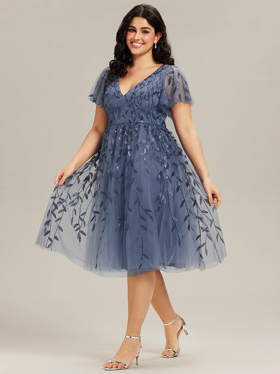 Midi Länge V-Ausschnitt A-Linie Pailletten Kleid Mit Besticktem Blumenmuster Und Gerafften Details #Farbe_Taubenblau