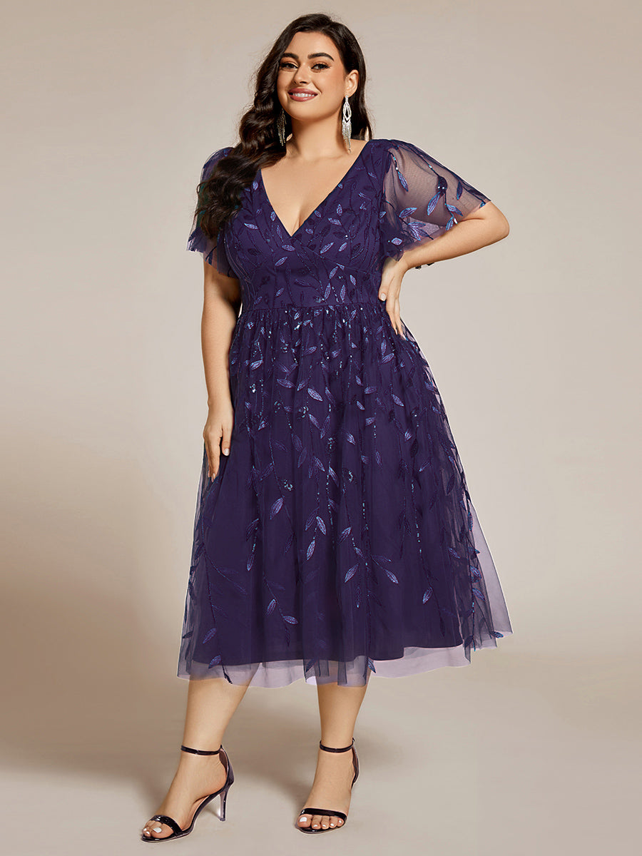 Midi Länge V-Ausschnitt A-Linie Pailletten Kleid Mit Besticktem Blumenmuster Und Gerafften Details #Farbe_Dunkelviolett