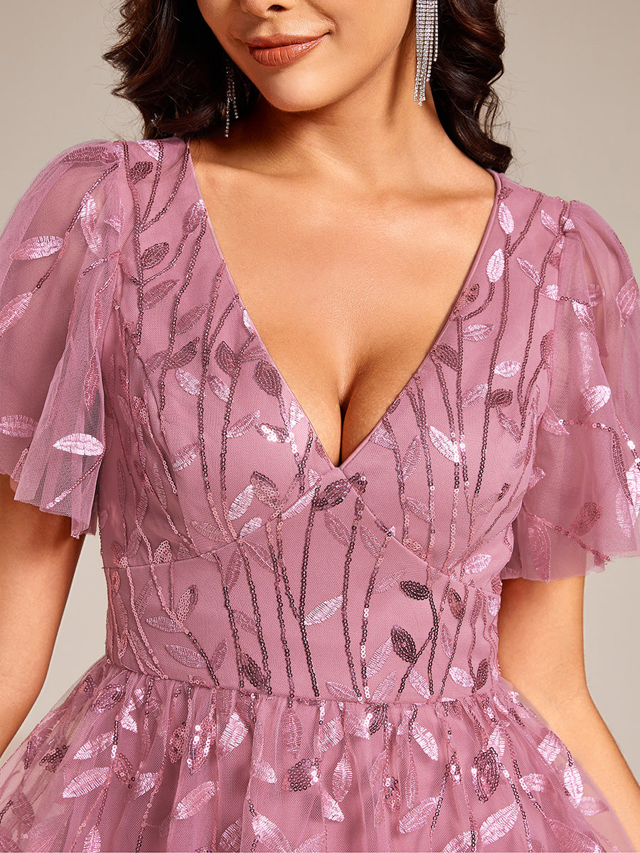 Midi Länge V-Ausschnitt A-Linie Pailletten Kleid Mit Besticktem Blumenmuster Und Gerafften Details #Farbe_Orchideenviolett