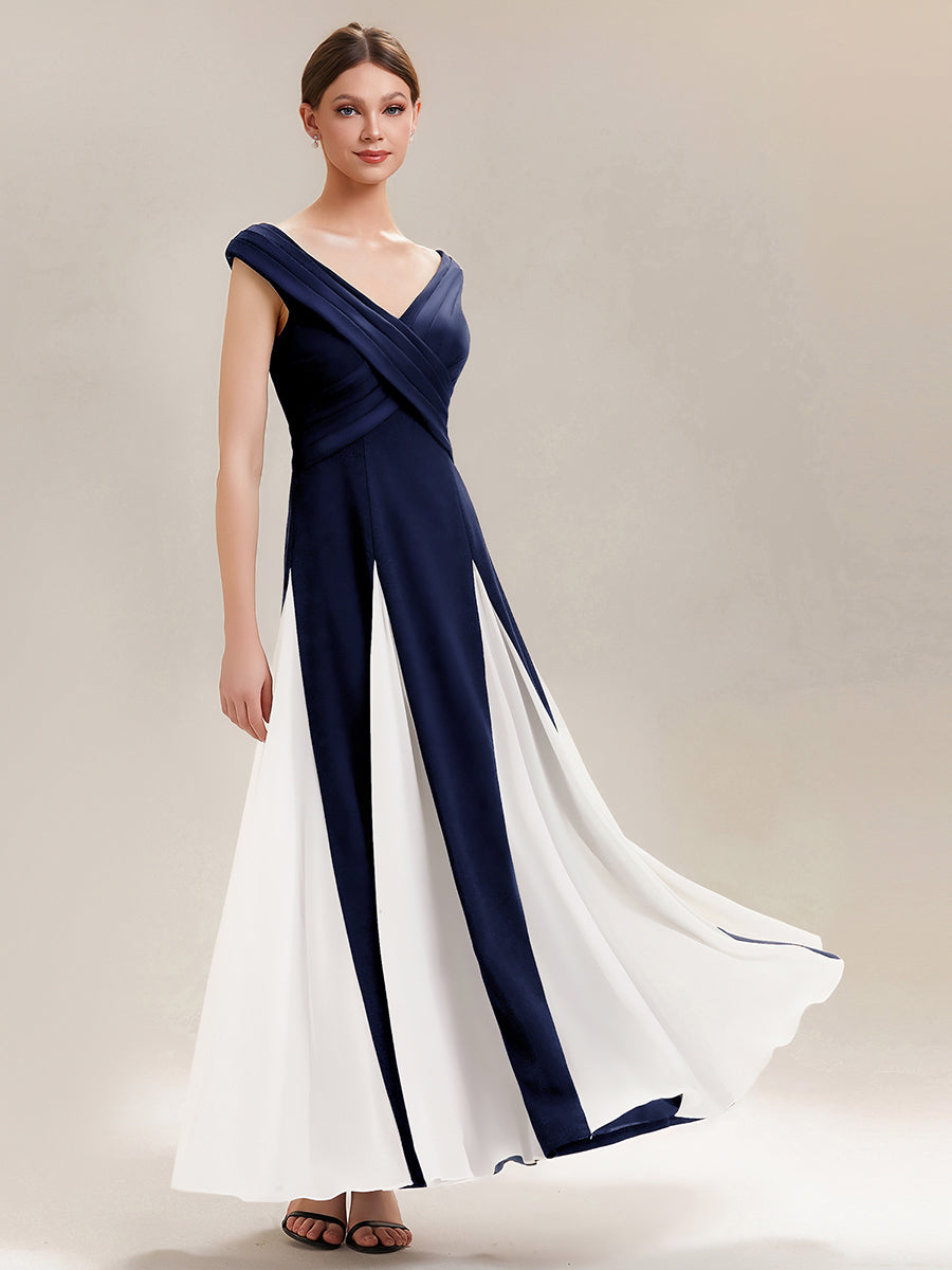 Maxi V-Ausschnitt A-Linie Kleid In Krepp Mit Gerafftem Patchwork Design #Farbe_Marineblau