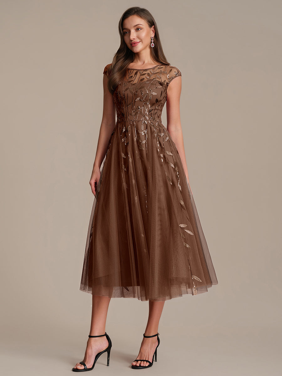 Tea L?nge A Linie Kleid Mit Rundhalsausschnitt Transparente Gestaltung Und Pailletten Kleid #Farbe_Braun