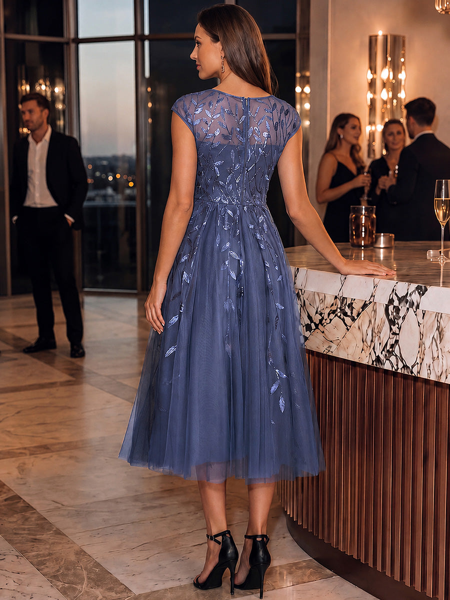 Tea L?nge A Linie Kleid Mit Rundhalsausschnitt Transparente Gestaltung Und Pailletten Kleid #Farbe_Taubenblau