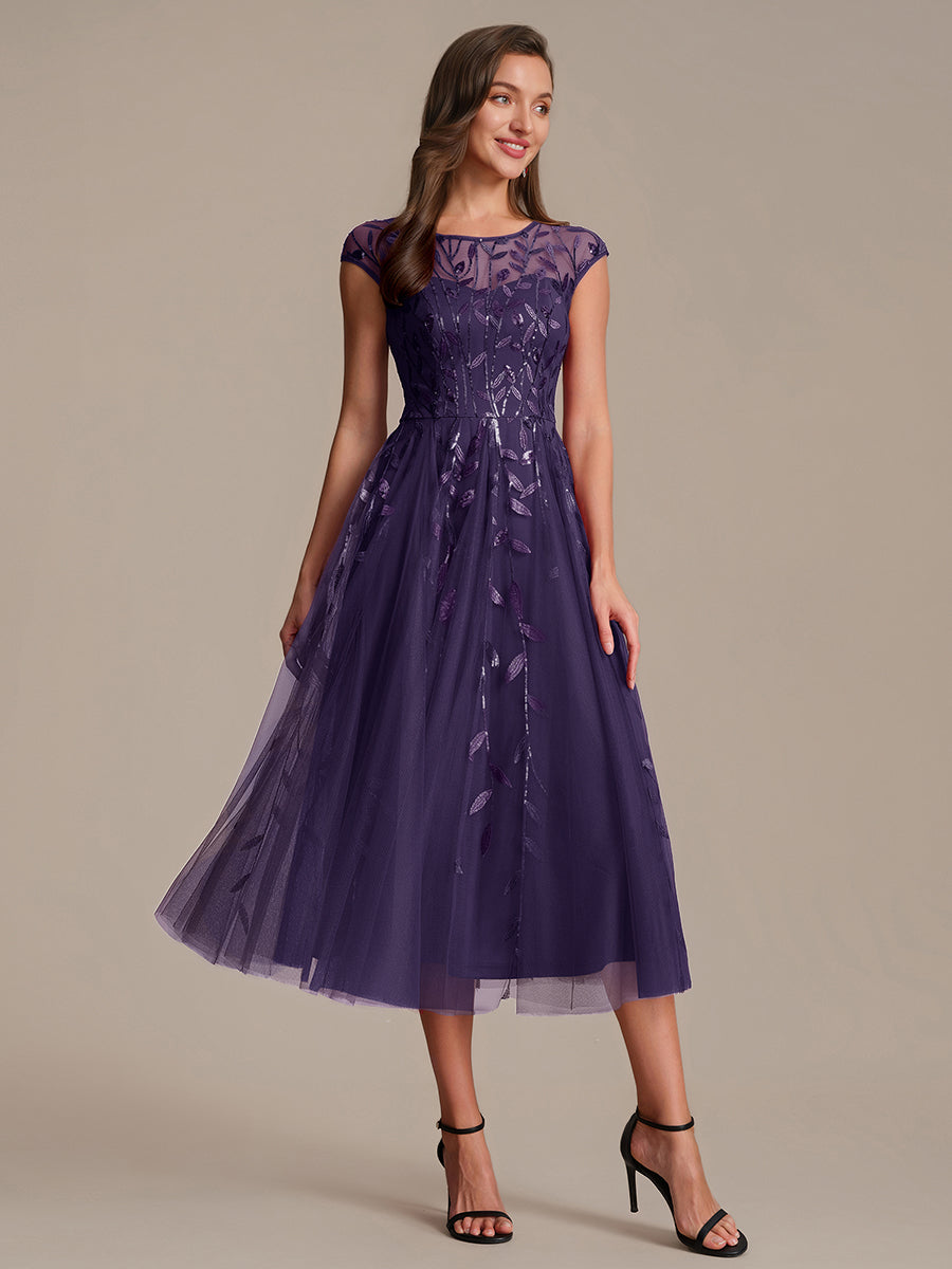 Tea L?nge A Linie Kleid Mit Rundhalsausschnitt Transparente Gestaltung Und Pailletten Kleid #Farbe_Dunkelviolett