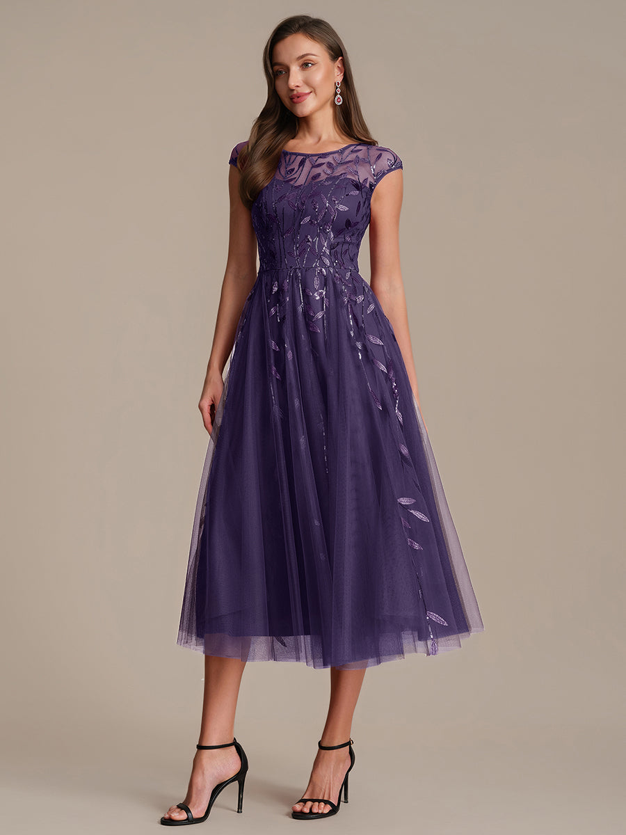Tea L?nge A Linie Kleid Mit Rundhalsausschnitt Transparente Gestaltung Und Pailletten Kleid #Farbe_Dunkelviolett