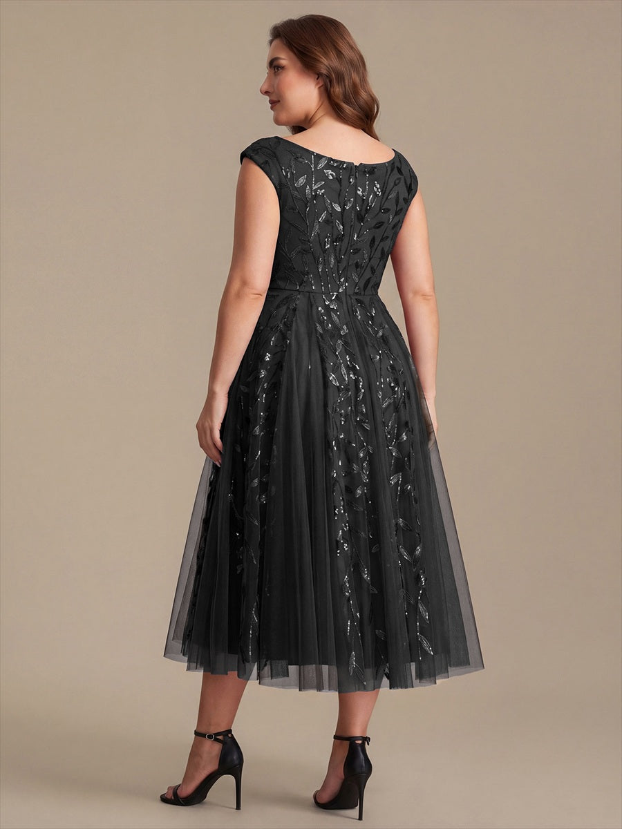 Midi Pailletten A-Linie Kleid Mit V-Ausschnitt Und Patchwork Details #Farbe_Schwarz