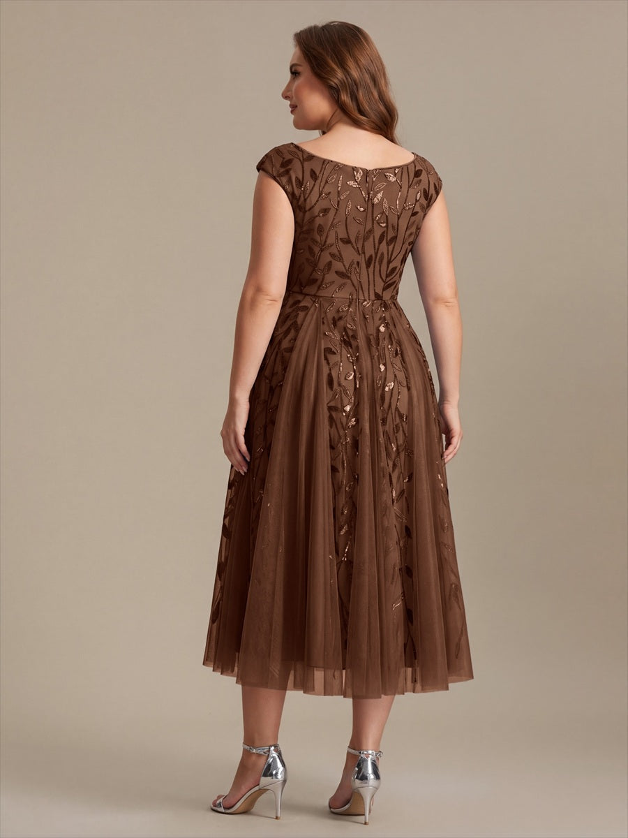 Midi Pailletten A-Linie Kleid Mit V-Ausschnitt Und Patchwork Details #Farbe_Braun