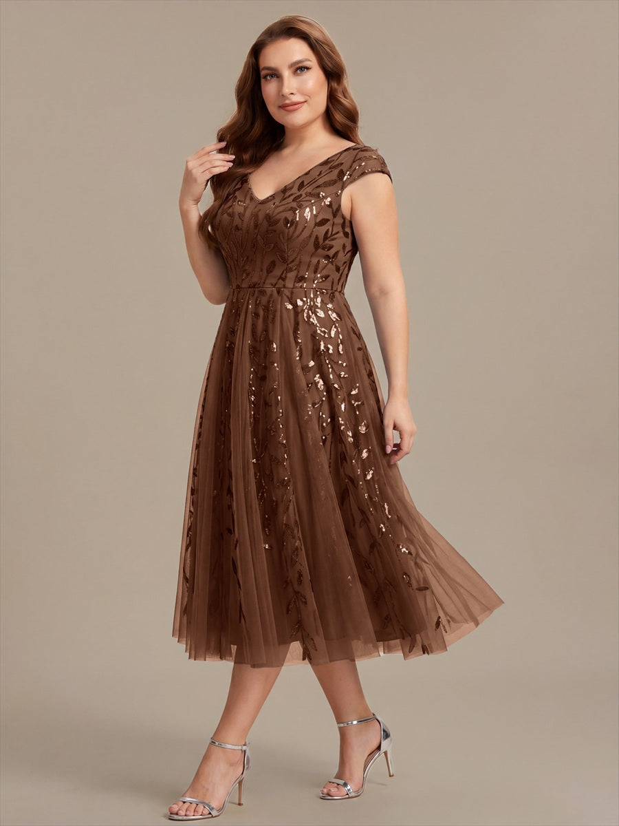 Midi Pailletten A-Linie Kleid Mit V-Ausschnitt Und Patchwork Details #Farbe_Braun